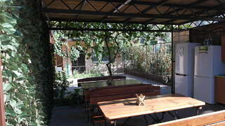 Гостиница Гостевой дом на Ростовской 9 Ейск Cемейный номер с собственной ванной комнатой-9